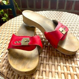 Dr. Scholls Wooden Platform Sandal Red Sz 9